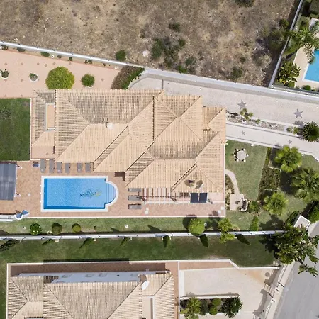Villa Iris By Algarve Holidays *